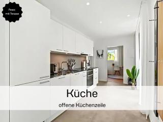 Ferienhausträume - ebenerdiges Bodensee Apartment mit Garten und großer Terrasse mit Grill - 2