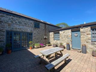 Bryn hyfryd cottage 2 - 0