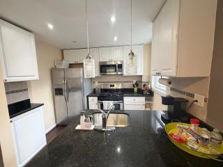 Tranquil 1950 Vintage Cottage Near DC - 7