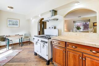 3 Mi to Dtwn Pahrump Romantic Desert Oasis - 1