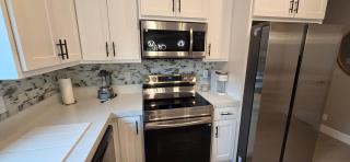 Lux Modern 3BR - 2BA Duplex Brand New Furnished - 4