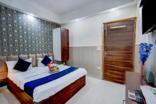 Restin Hotels near Botanical garden and Amity University - Noida - 7