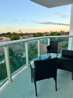 SPECIAL Beautiful Modern Beach Condo - 8