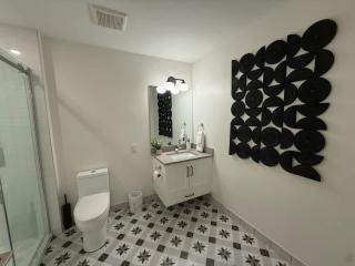 Halifax Waterfront 2 BR and 2 Bath with 6 appliances - 3