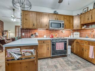 Antique Retreat Hot tub - 4