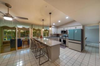 Backyard Oasis, Big 360-Degree Views, 3 BR 2 BA - 6