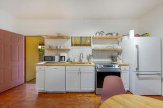 3rd St Casita - 1