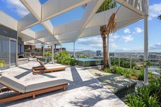 Modern 2BR City Retreat Heart of Vibrant West End - 4