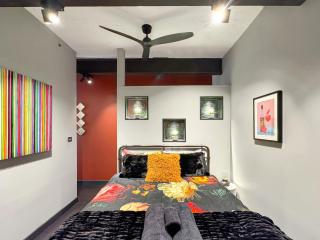 Warehouse conversion set 100 metres from Bridge Rd - 4