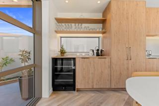 Premium Home with Sauna & Parking - Steps to Beach - 3