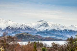 Kiwi Bach with Amazing Views - 2
