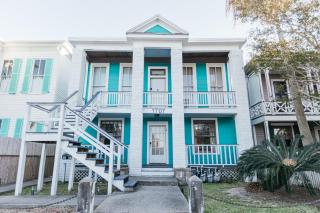 Downtown Delight Close to Strand and Cruise Terminals - 0