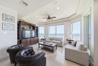 Sunrise Villa - Bayfront Heated Pool Luxury Villa - 1