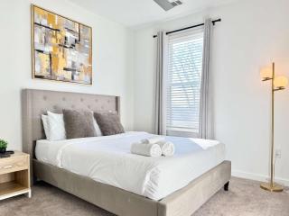 Brand New Condo with Balcony Washer Dryer 542Blvd - 3