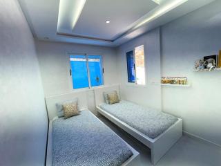 Luxurious condo with patio and terrace - 6