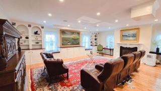 Luxury Retreat in Buzzards Bay, Spa, Pool Table for Family Fun - 9
