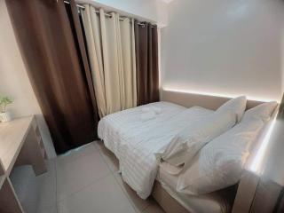 Affordable Staycation in Pasay near MOA - 9
