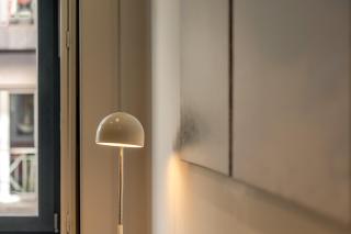 Host Wise - Modern Stuning Flat w Prime Location - 4