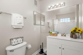 Premium 2BR Escape Pool Gym and Minutes to DT Austin - 5