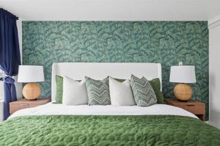 Tropical Designer King Suite - Sleeps 5 - Parking - 9