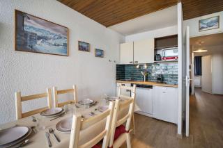 Ski-in Chalet-Style View Flat - 1