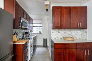 Prime location 1BR Newly Furnished - New York - 3