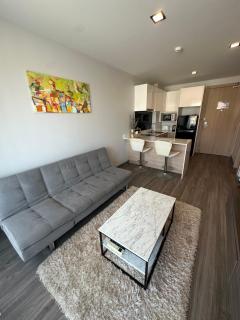 2 комнатные апартаменты с одной спальней и кухней-гостиной - 6