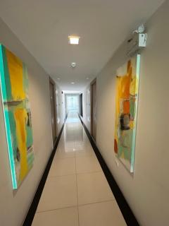 2 комнатные апартаменты с одной спальней и кухней-гостиной - 8