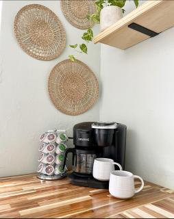 Incredible Views!- Solar Power- 5 min to beach! - 8