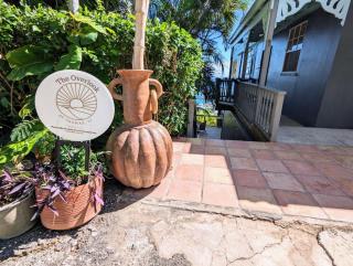 Incredible Views!- Solar Power- 5 min to beach! - 2