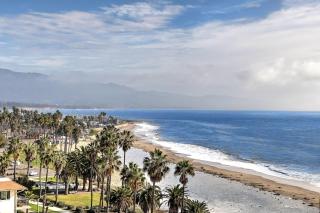 Leadbetter Beach Retreat - 4