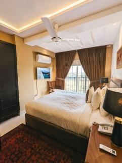 SkyHouse by Ace Luxe - 5