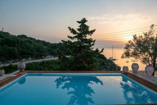 Jean Luc Villa by PaxosRetreats - 3