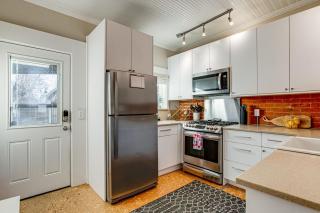 Stay and Play in South Denver! 7 Mi to LoDo - 2