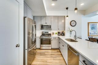 7 Mi to Park City Mtn! Multi-Level Unit with Balcony - 1