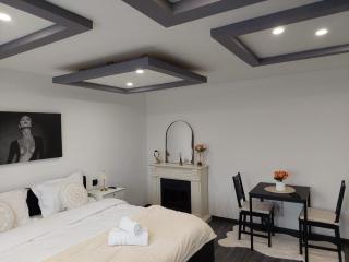 Hera Exclusive Stay - 4