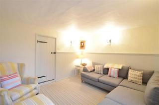 Christmas Cottage - 9