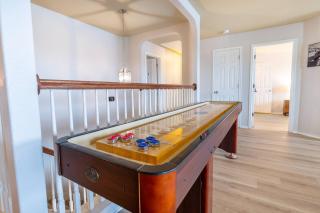 May 25' Reno ~Poker-Pool-Ping Pong-Shuffleboard - 9
