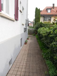 Oak floor meets city flair - 7