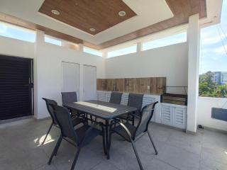 A 500 metros de la playa atrás de gran plaza - 1