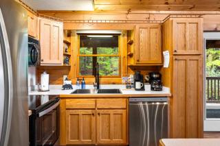 4BD for 10 in Wears Valley w Views & Hot tub - 1