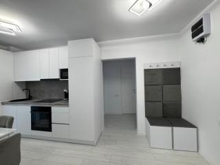 Panoramic SkyView Apartment - 2