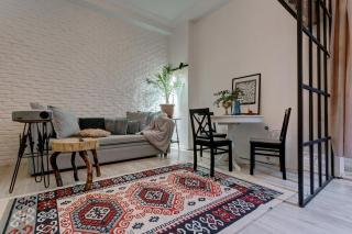 Historic Tbilisi City Apartment - 6