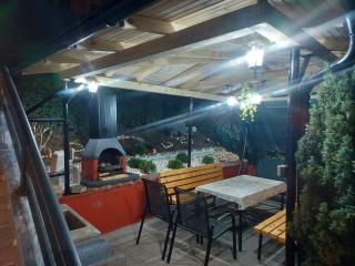 Apartment Sun Sarajevo - FREE garage, air conditioner in all rooms, garden - Sarajevo - 6