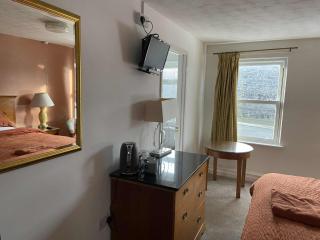 Shipwright Inn - Pembroke Dock - 9