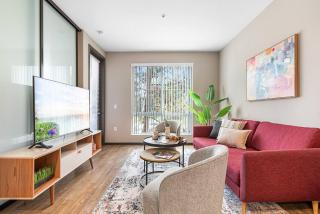 Luxurious & Spacious Place In The Heart Of Irvine - 0