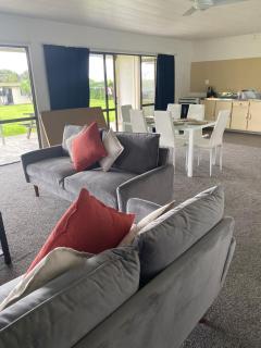 Coopers Haven- Beachfront House - 2