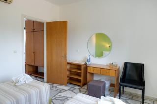 Ilios and Irene 3 - 3