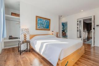 The Coolest Place near the airport! - 1