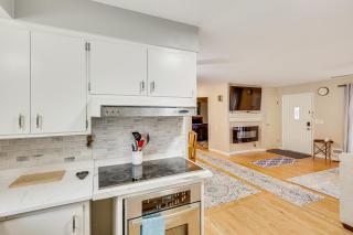 6 Mi to Dtwn Cozy Omaha Apt with Private Yard! - 3